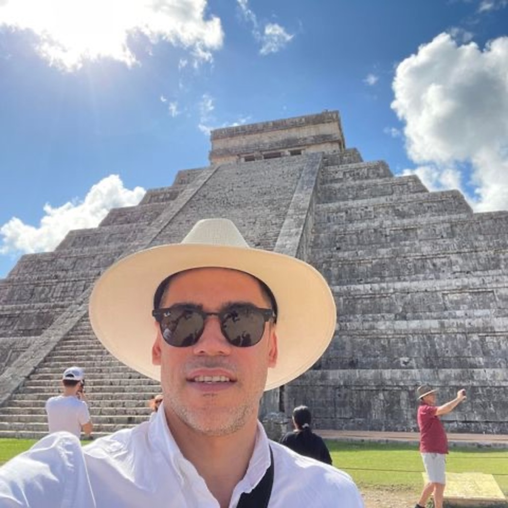 Meet your Posher, Alejandro